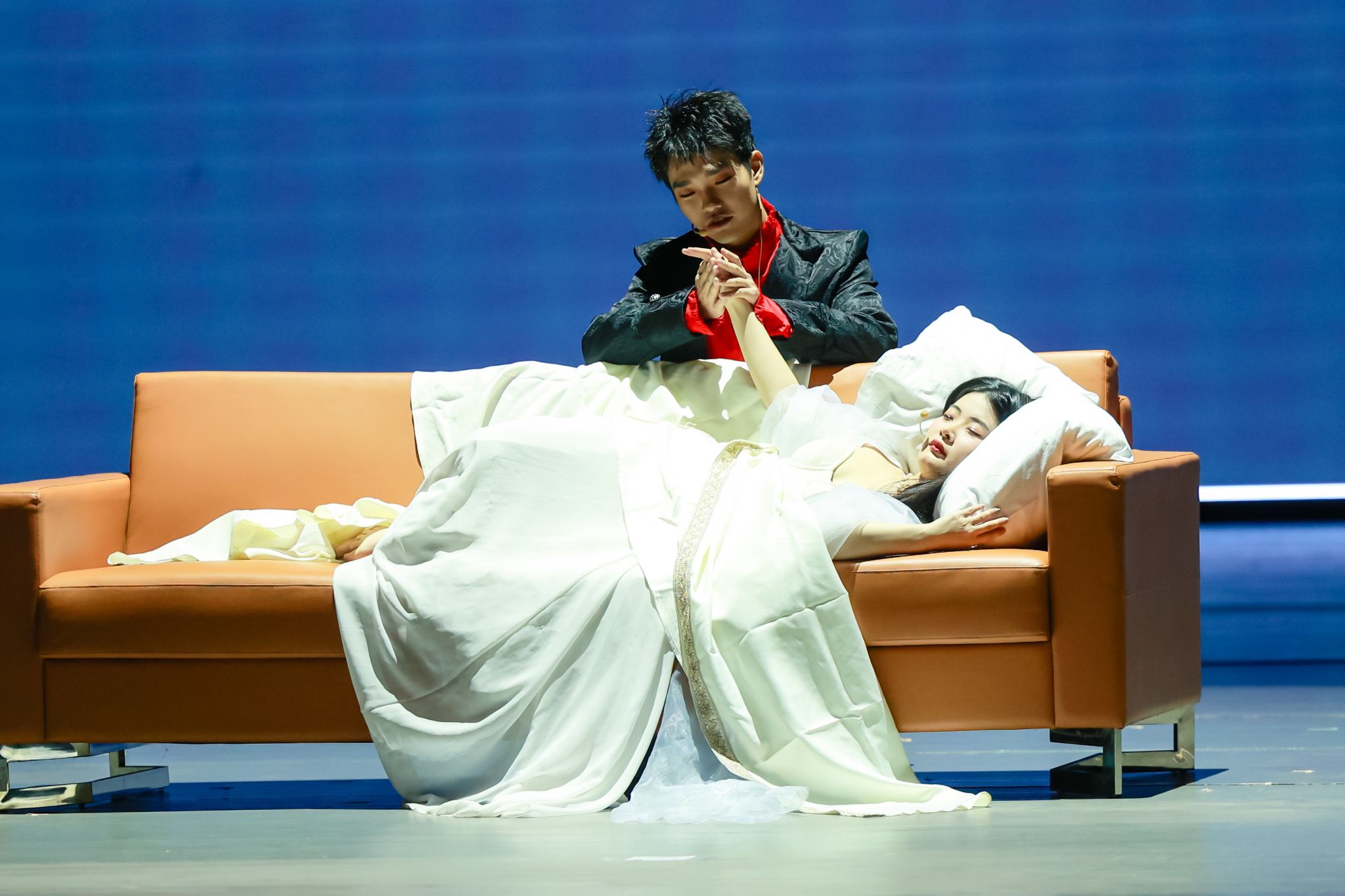 2-《奥赛罗》-武汉大学.jpg 2-《奥赛罗》-武汉大学.jpg